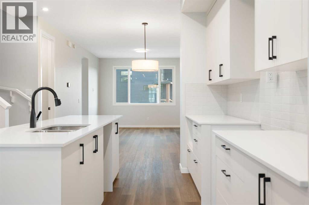 Property at 552 Rowmont Boulevard NW image 5