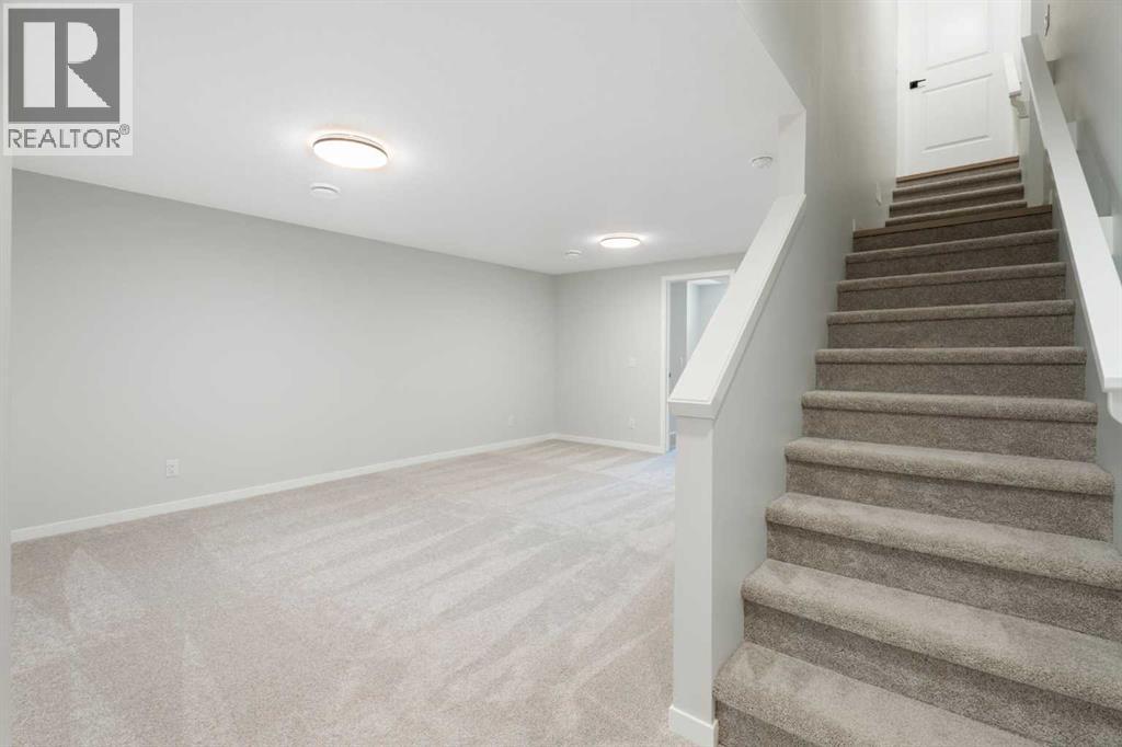 552 Rowmont Boulevard Nw, Calgary, Alberta  T3L 0L6 - Photo 36 - A2258333