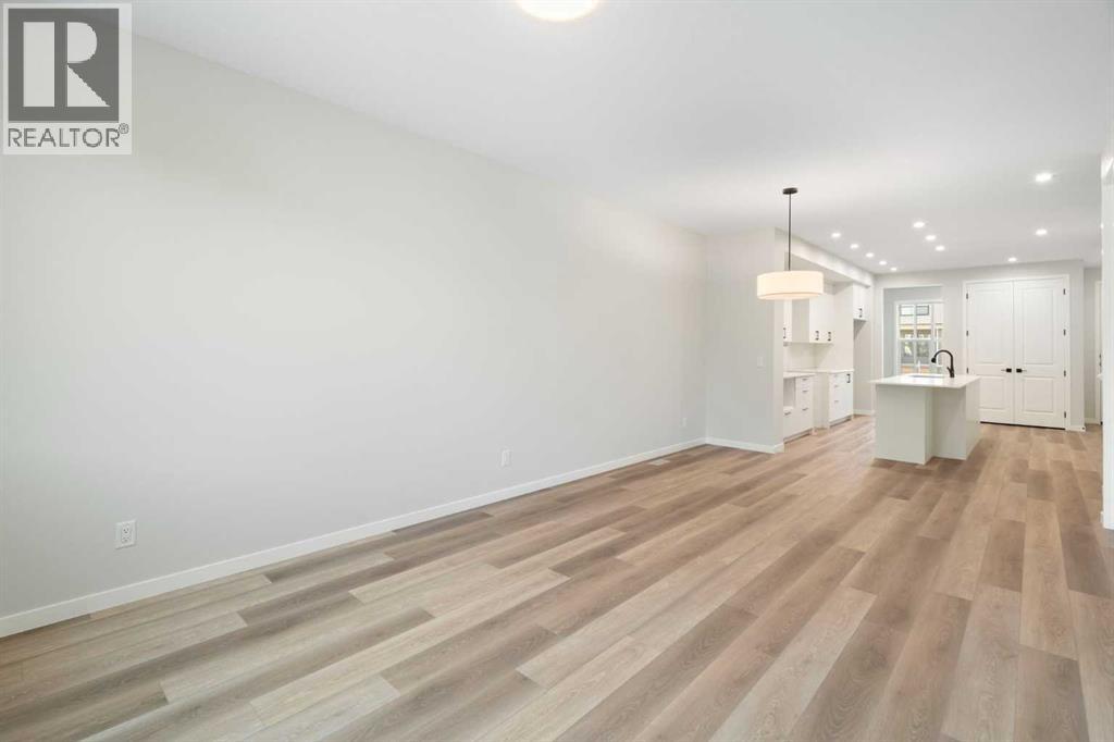 552 Rowmont Boulevard Nw, Calgary, Alberta  T3L 0L6 - Photo 13 - A2258333