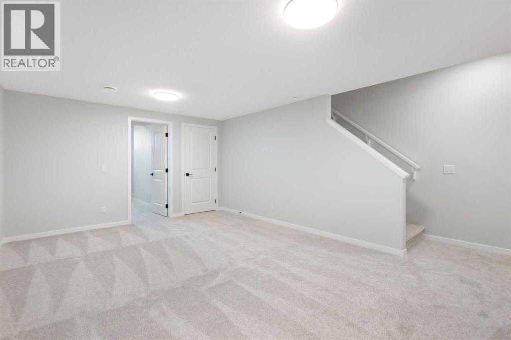 552 Rowmont Boulevard Nw, Calgary, Alberta  T3L 0L6 - Photo 38 - A2258333