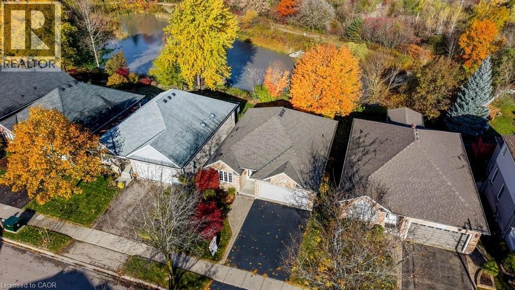 670 Salzburg Drive, Waterloo, Ontario  N2V 2N8 - Photo 2 - 40785373