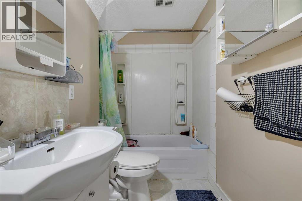 53 Martha's Haven Green Ne, Calgary, Alberta  T3J 3X5 - Photo 48 - A2267506