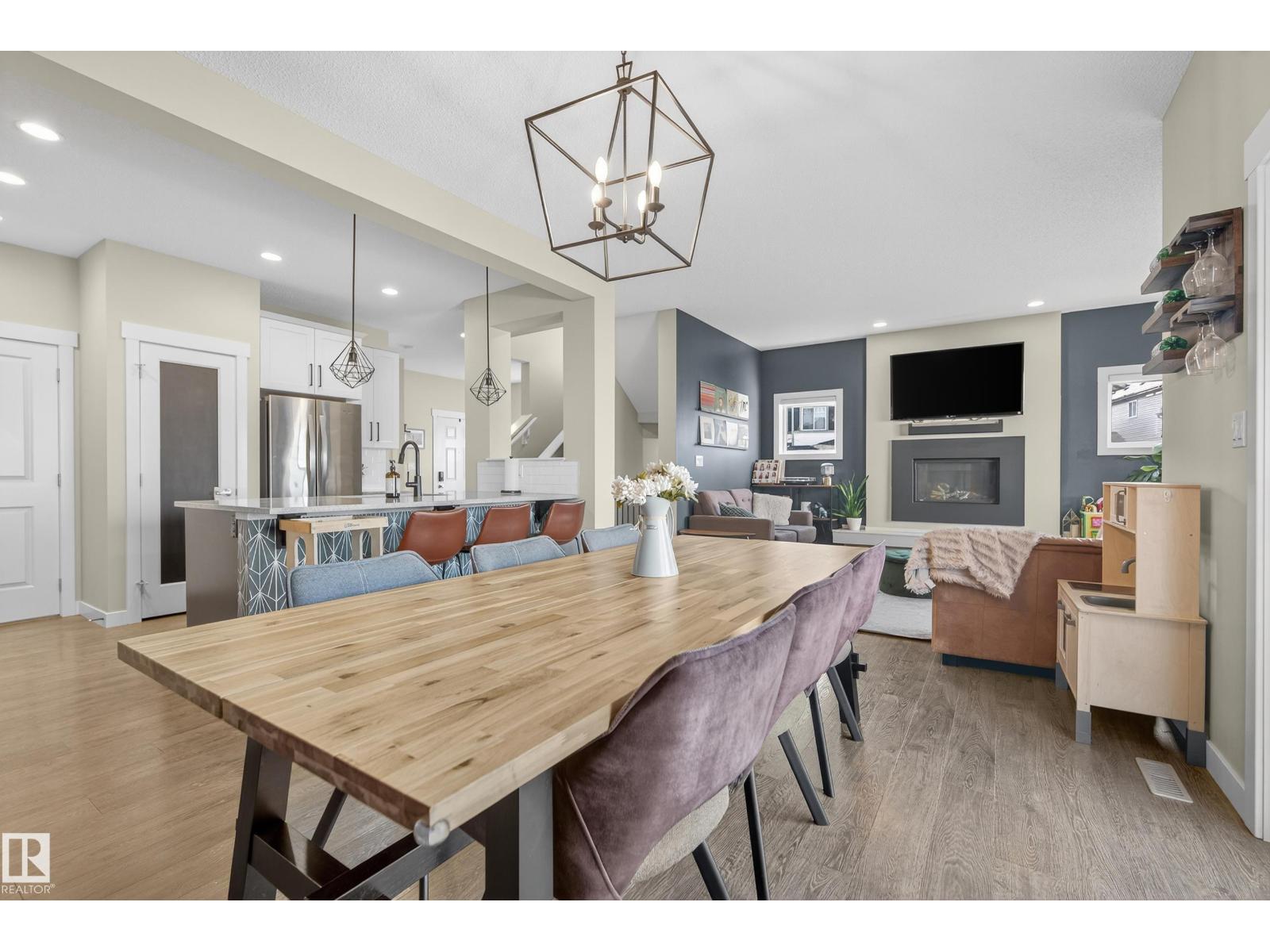 1374 Secord Ld Nw, Edmonton, Alberta  T5T 5W7 - Photo 2 - E4464312