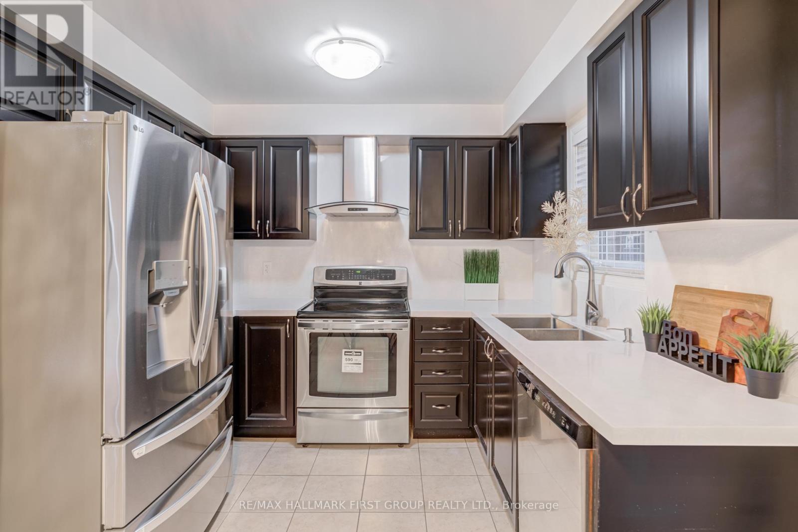 8 Reevesmere Lane, Ajax, Ontario  L1Z 0L3 - Photo 7 - E12511892