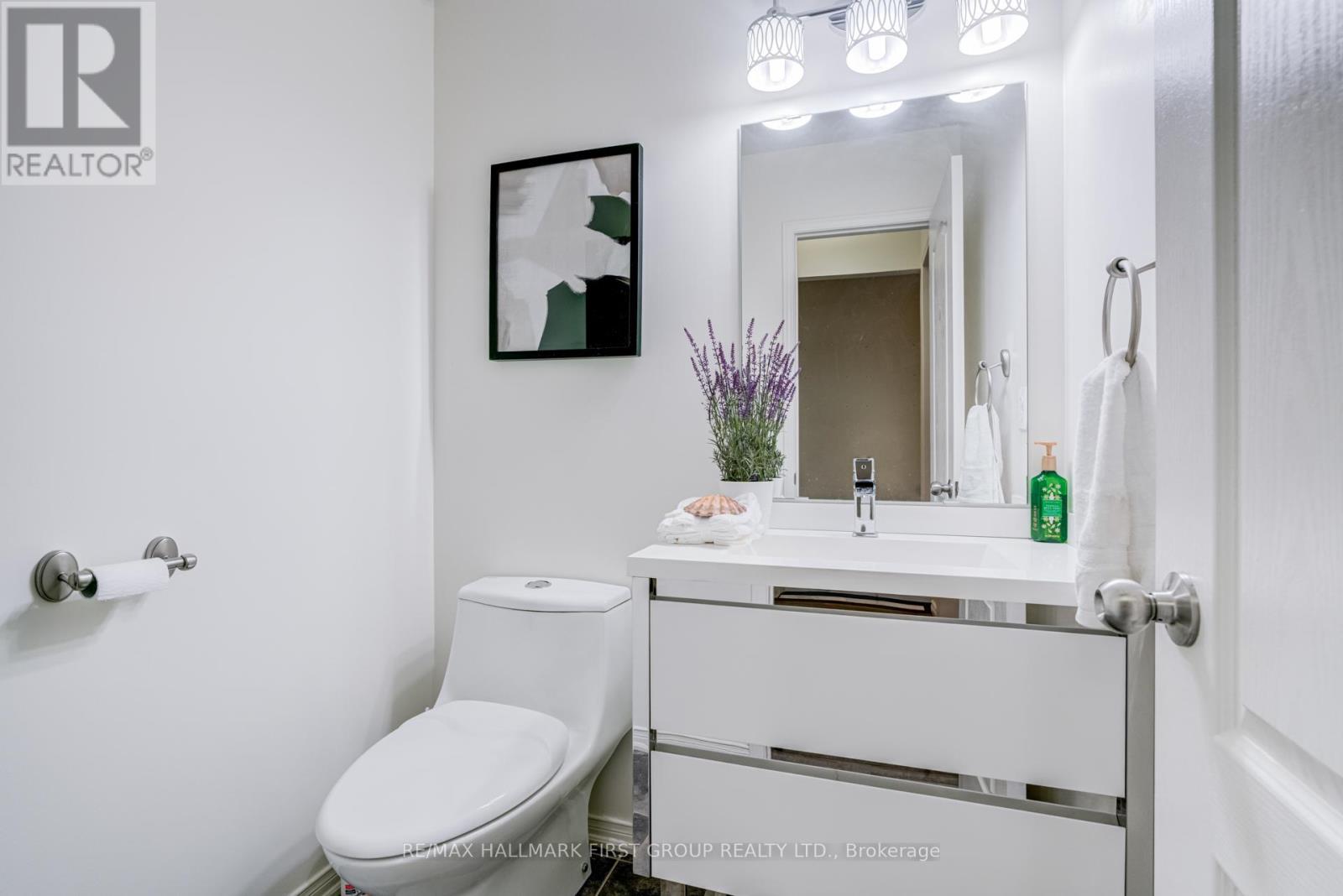 8 Reevesmere Lane, Ajax, Ontario  L1Z 0L3 - Photo 9 - E12511892