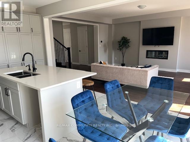 Room - 1568 Scarlett Trail, Pickering, Ontario  L1X 0N9 - Photo 5 - E12511960