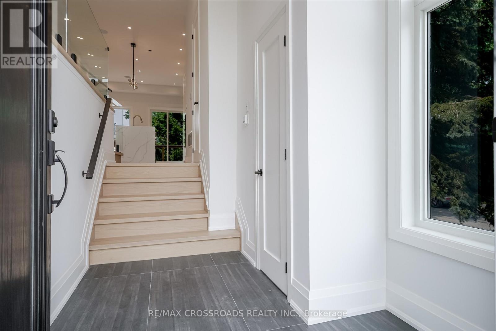 108 Park Street, Toronto, Ontario  M1N 2P1 - Photo 2 - E12512004