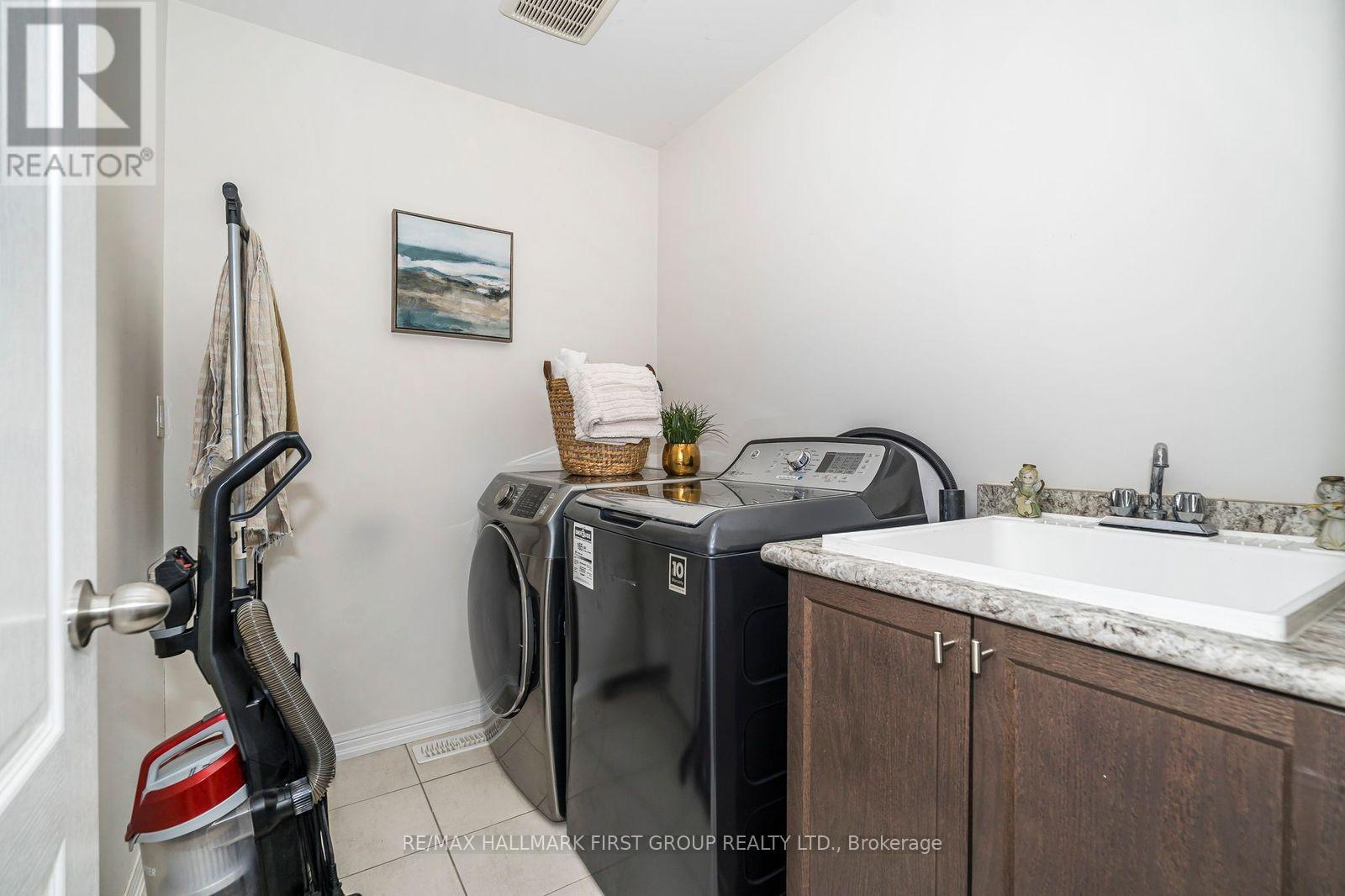 68 Hurst Drive, Ajax, Ontario  L1T 0N8 - Photo 32 - E12512100