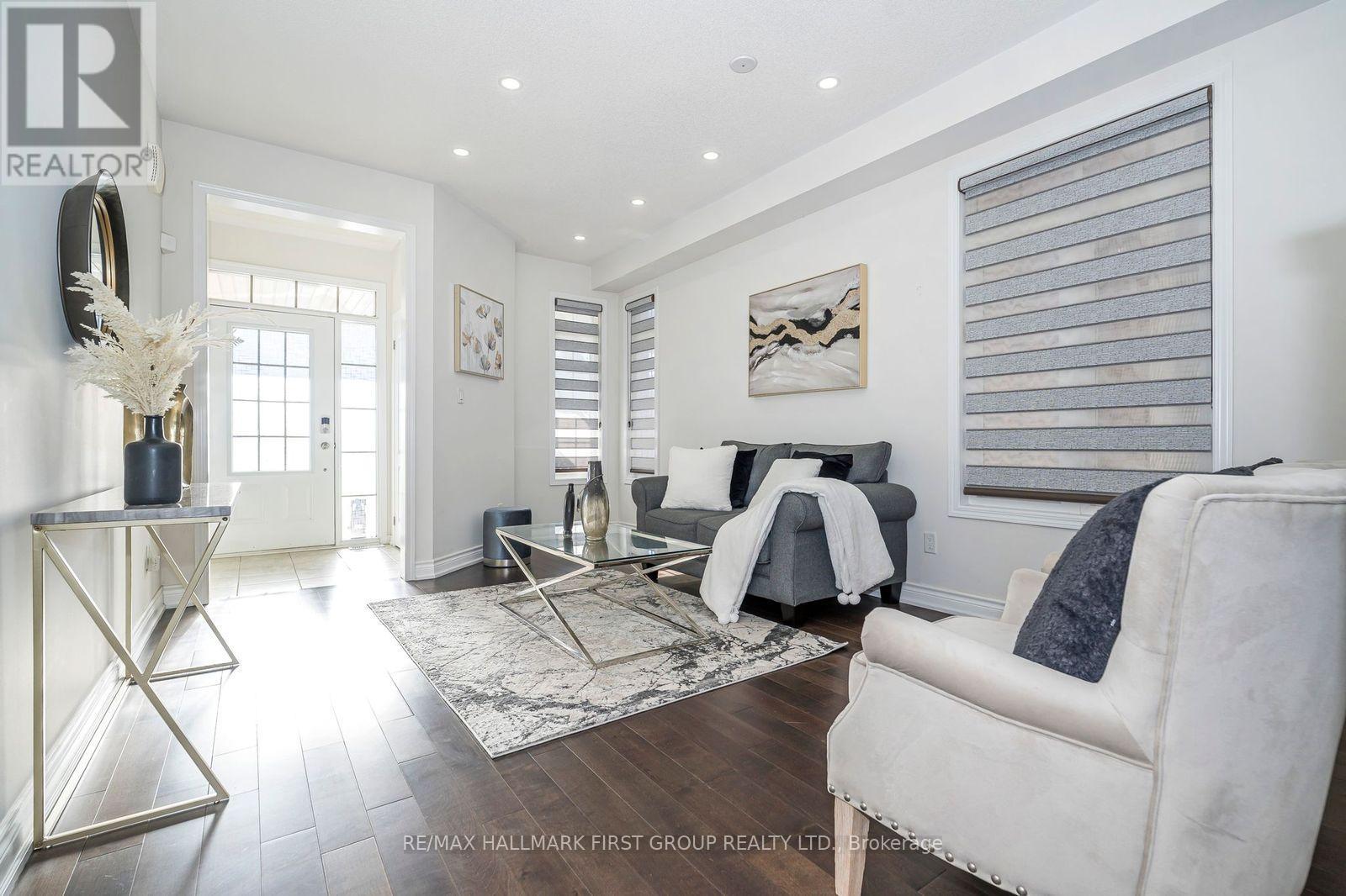 68 Hurst Drive, Ajax, Ontario  L1T 0N8 - Photo 5 - E12512100