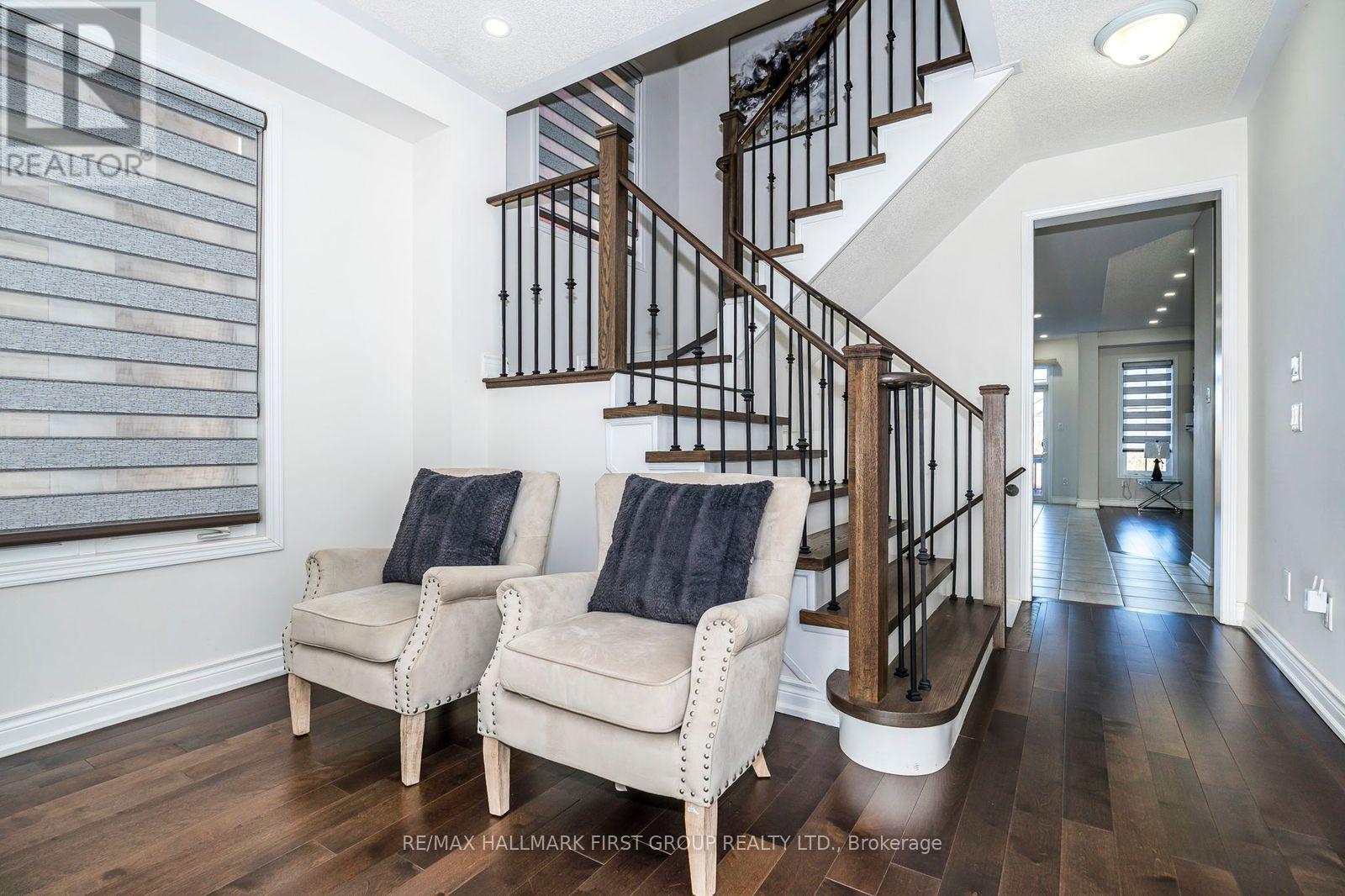 68 Hurst Drive, Ajax, Ontario  L1T 0N8 - Photo 8 - E12512100