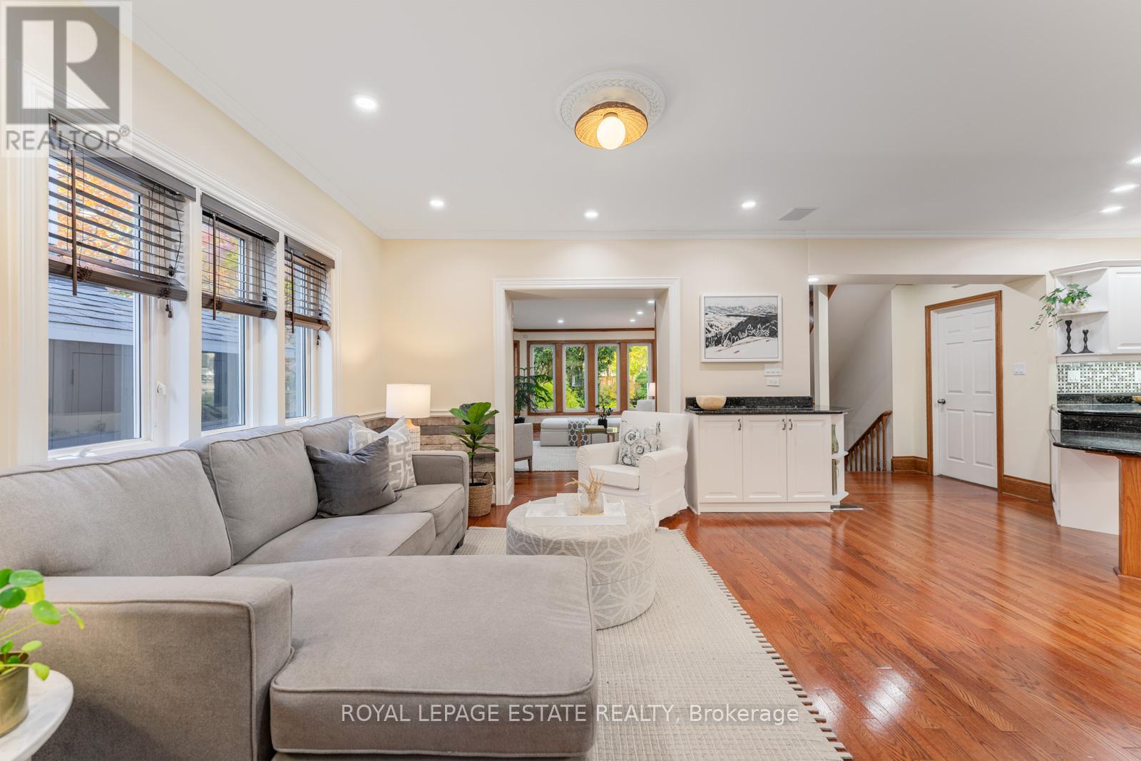 6 Bracken Avenue, Toronto, Ontario  M4E 1N2 - Photo 20 - E12512178