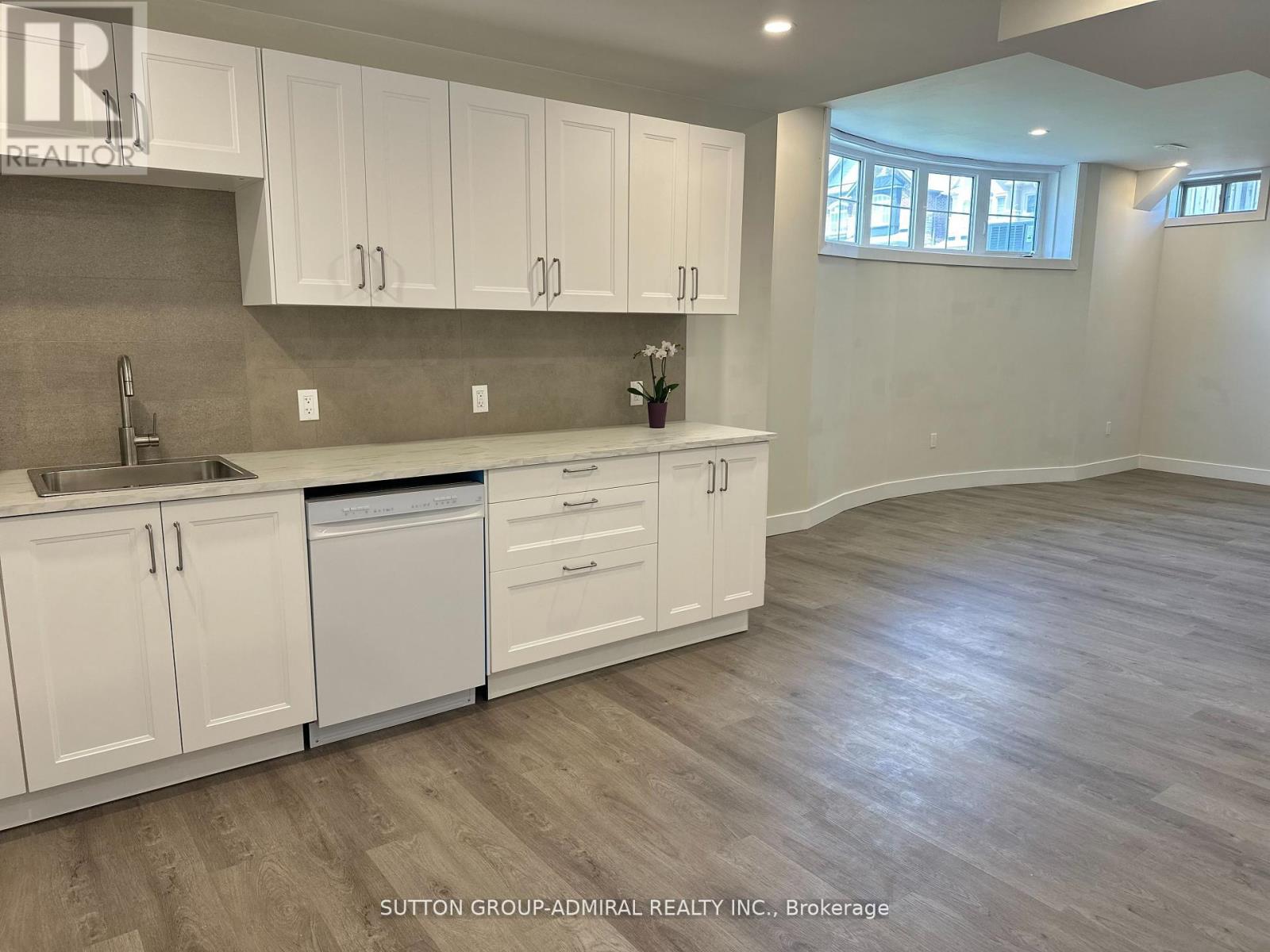 Bsmt - 1584 Sharpe Street, Innisfil, Ontario  L9S 0R3 - Photo 8 - N12428813