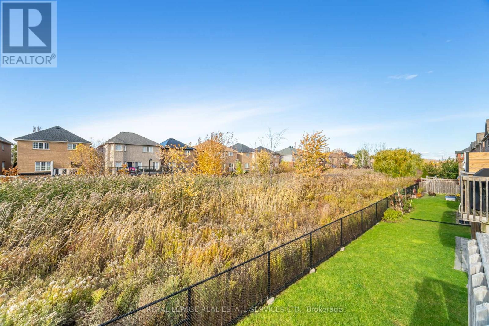 4 - 745 Farmstead Drive, Milton, Ontario  L9T 8B1 - Photo 20 - W12449135