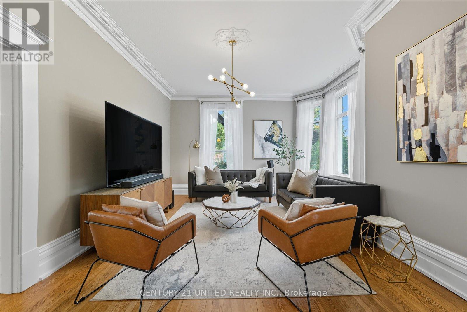 559 Downie Street, Peterborough, Ontario K9H 4J7 - Photo 11 - X12512238