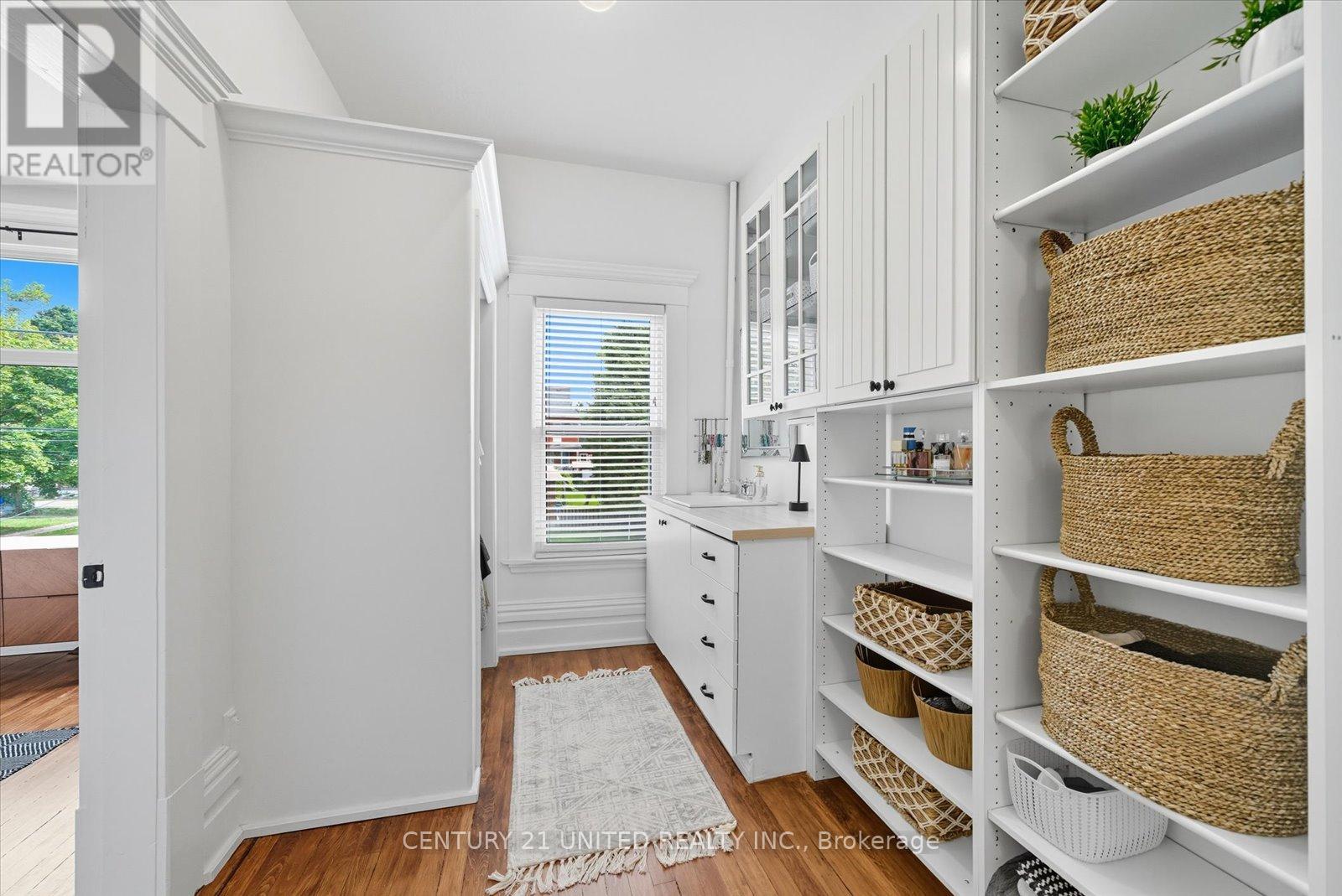 559 Downie Street, Peterborough, Ontario K9H 4J7 - Photo 22 - X12512238