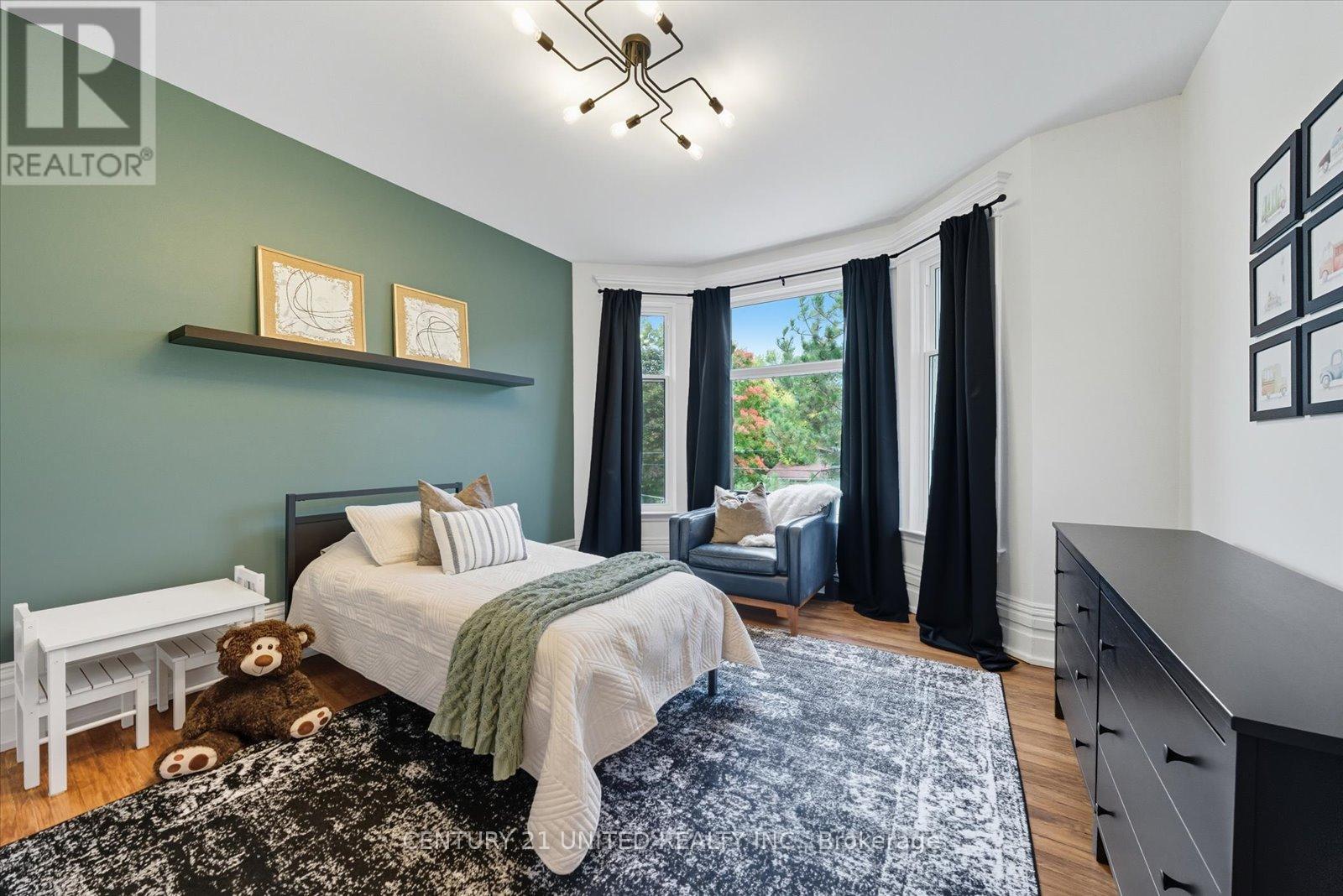 559 Downie Street, Peterborough, Ontario K9H 4J7 - Photo 28 - X12512238