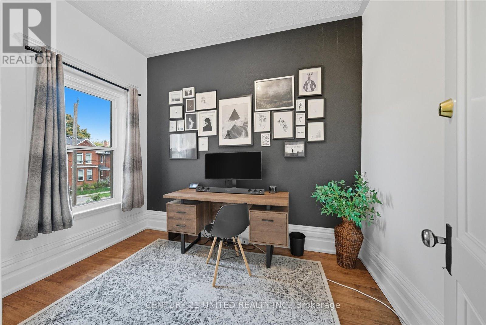 559 Downie Street, Peterborough, Ontario K9H 4J7 - Photo 33 - X12512238