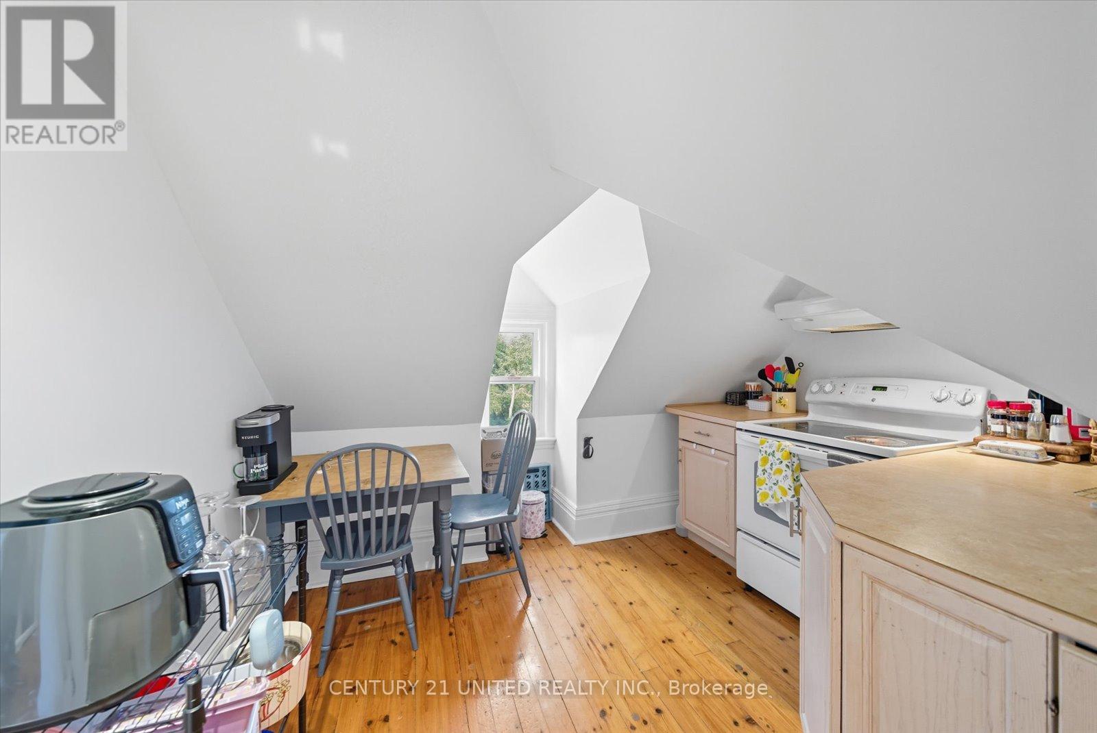 559 Downie Street, Peterborough, Ontario K9H 4J7 - Photo 36 - X12512238