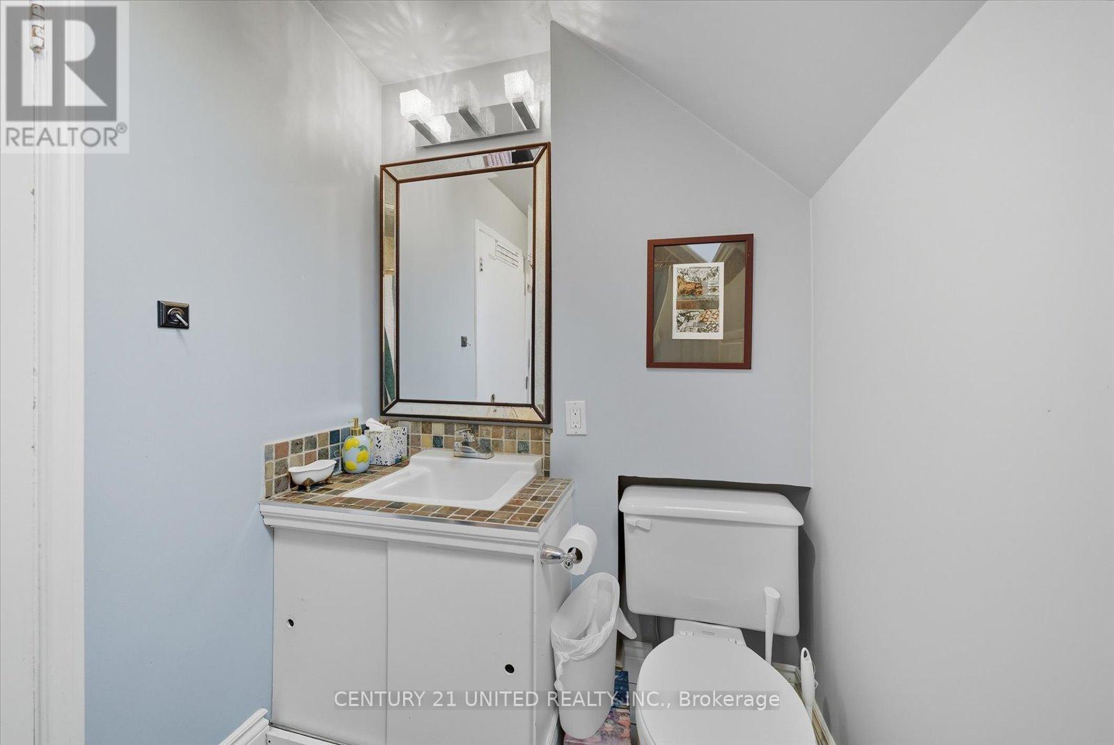 559 Downie Street, Peterborough, Ontario K9H 4J7 - Photo 38 - X12512238