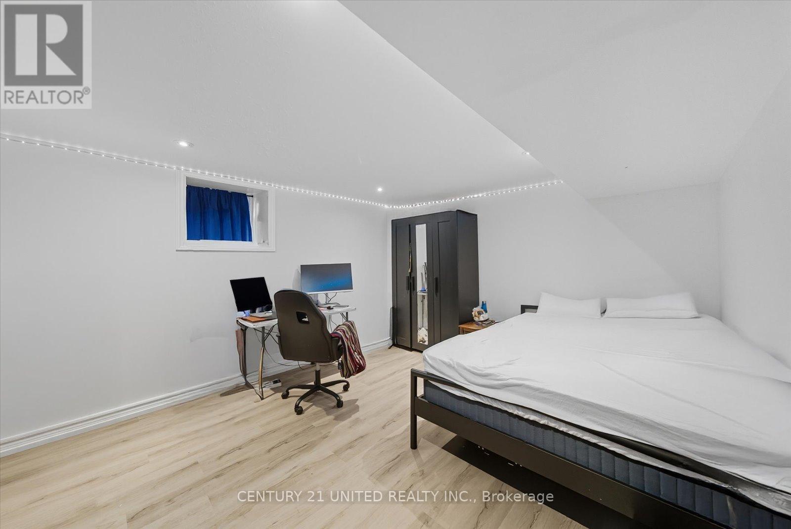 559 Downie Street, Peterborough, Ontario K9H 4J7 - Photo 44 - X12512238