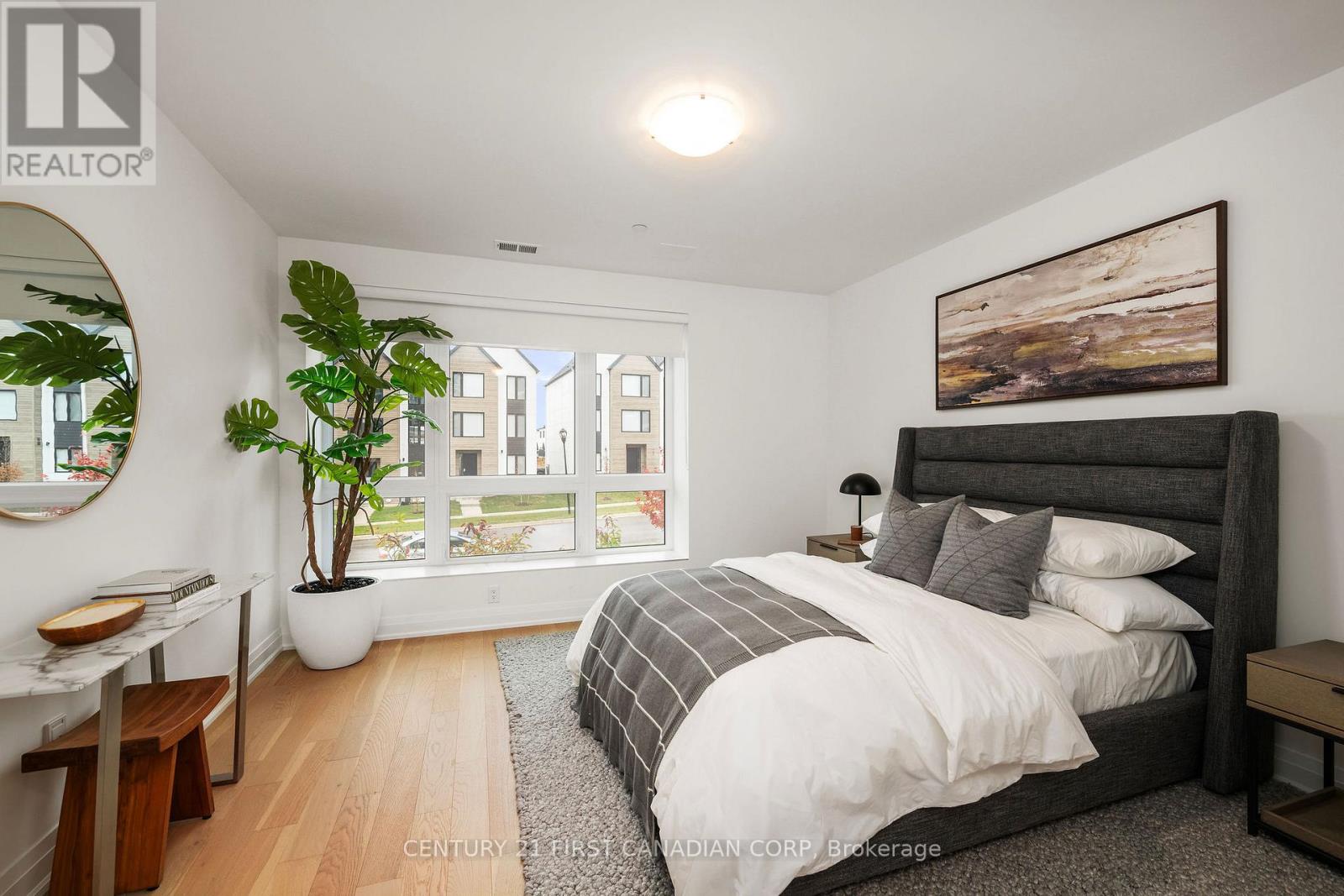 110 - 1975 Fountain Grass Drive, London South, Ontario N6K 4P9 - Photo 3 - X12512236