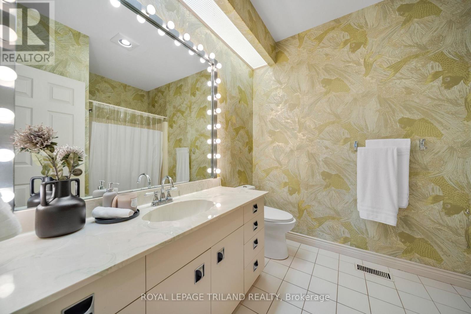 1024 Hunt Club Mews, London North (North L), Ontario  N6H 4R7 - Photo 18 - X12512270