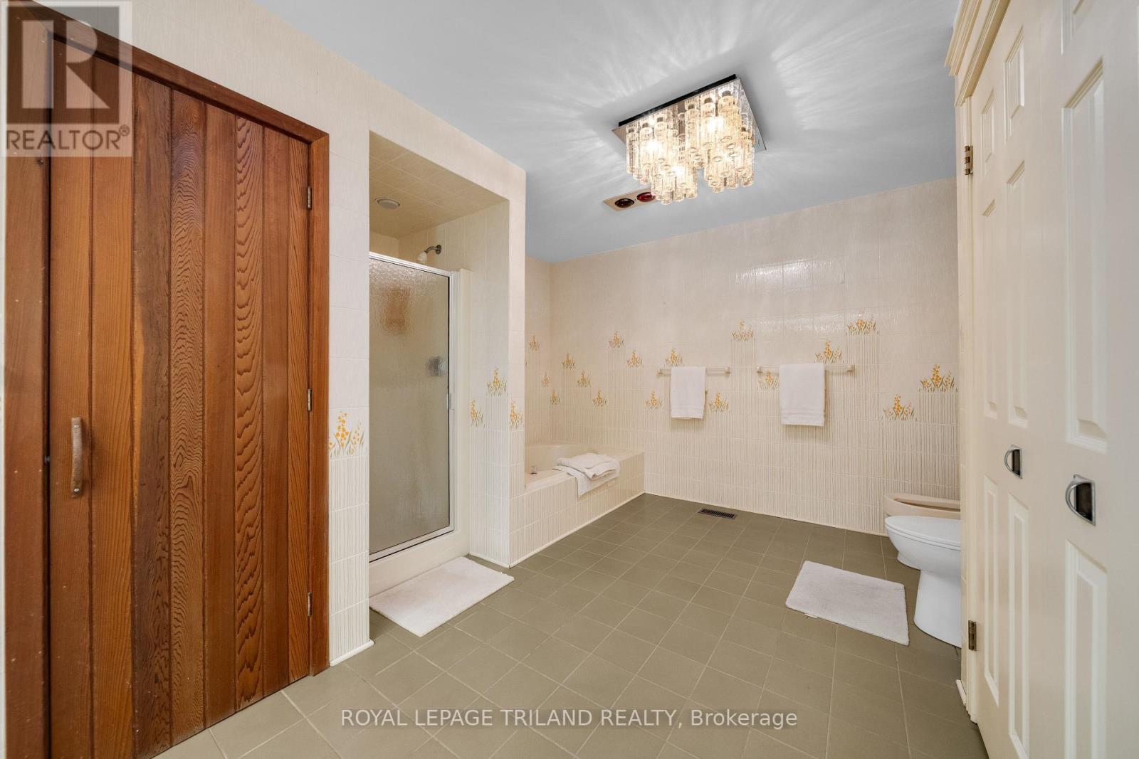 1024 Hunt Club Mews, London North (North L), Ontario  N6H 4R7 - Photo 25 - X12512270