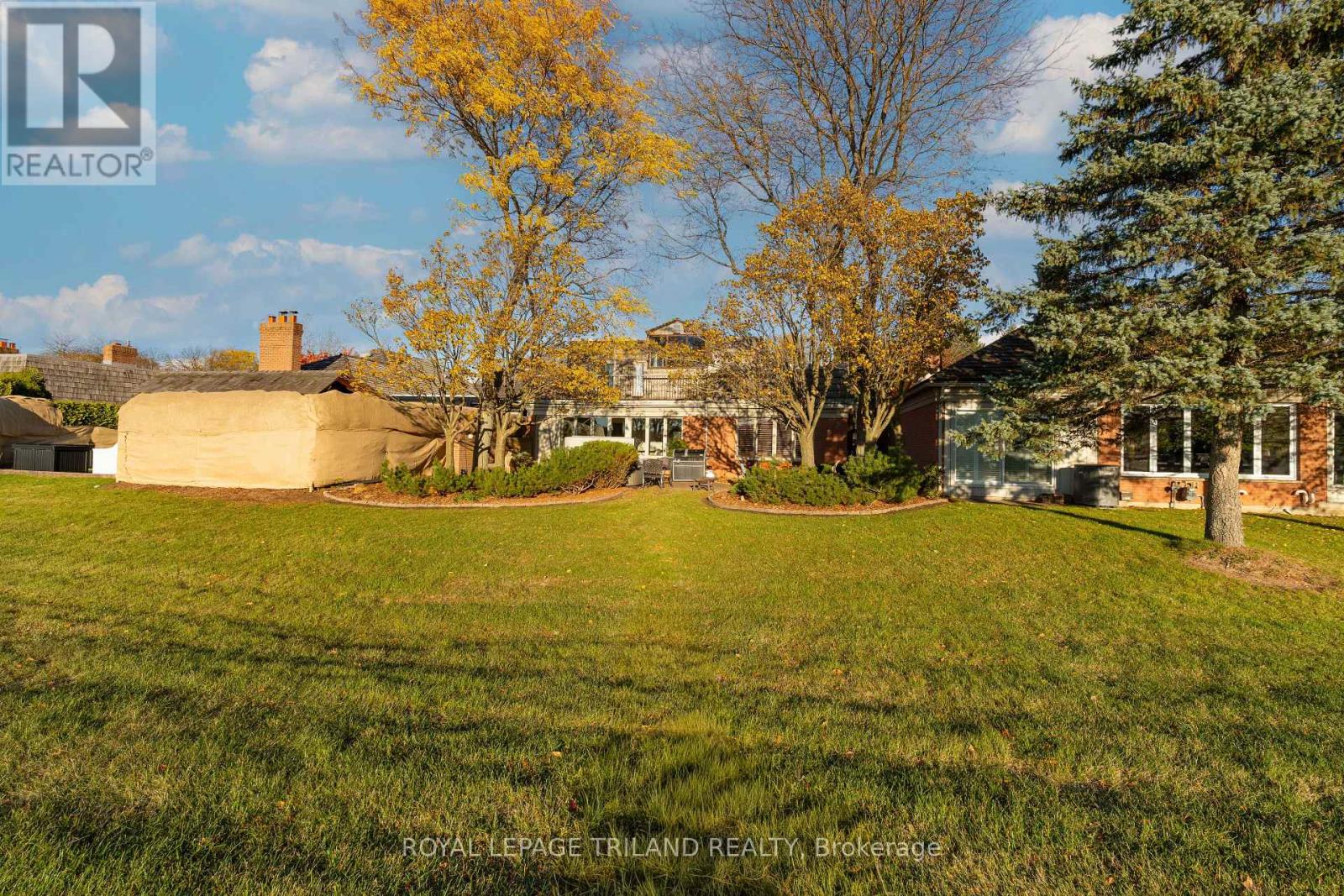 1024 Hunt Club Mews, London North (North L), Ontario  N6H 4R7 - Photo 43 - X12512270