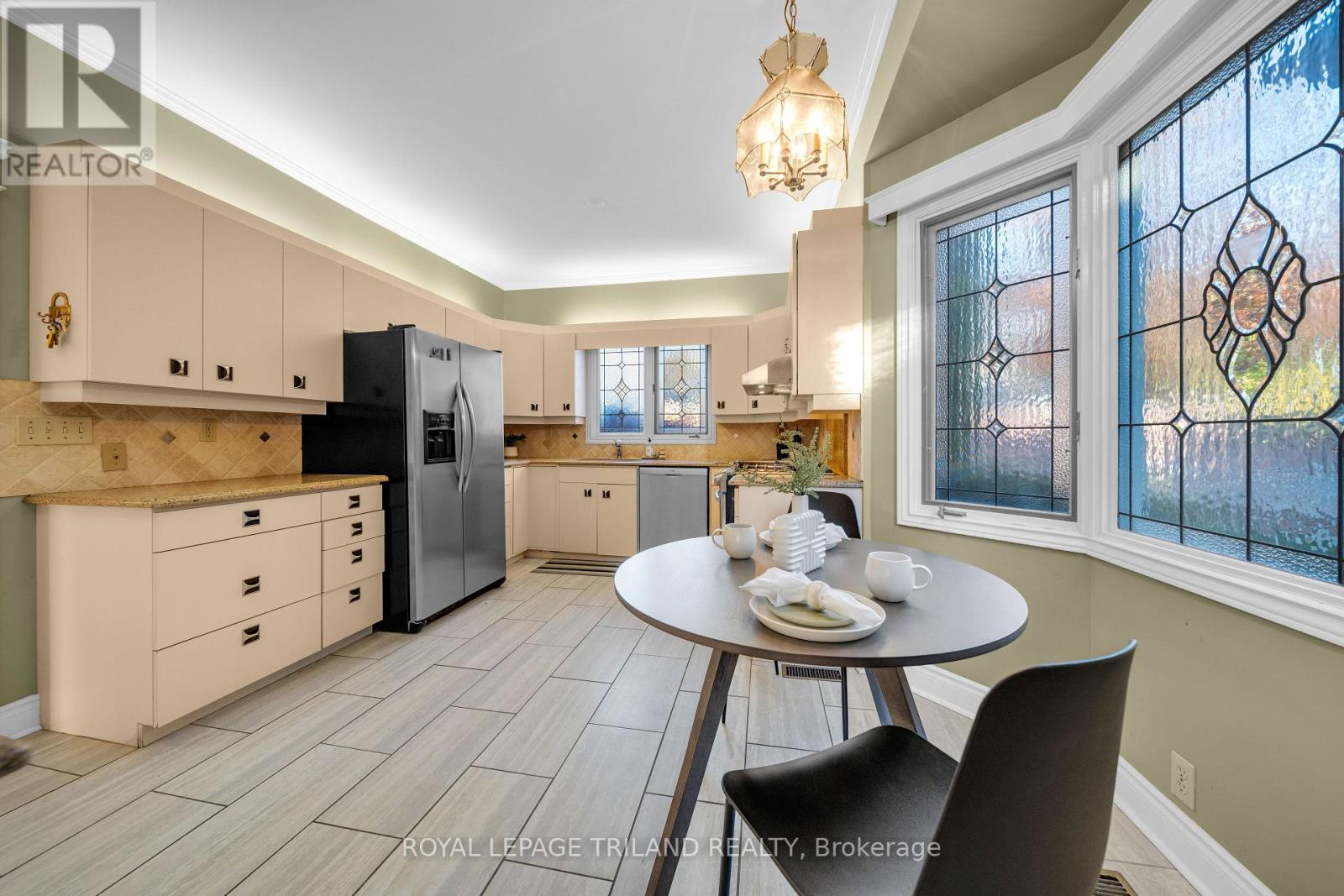 1024 Hunt Club Mews, London North (North L), Ontario  N6H 4R7 - Photo 6 - X12512270