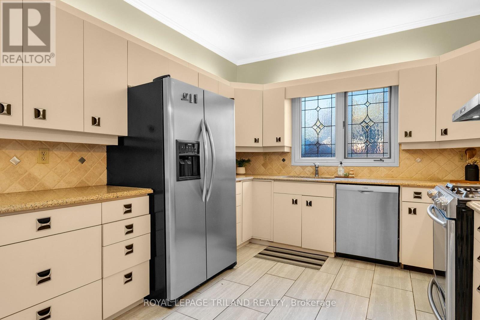 1024 Hunt Club Mews, London North (North L), Ontario  N6H 4R7 - Photo 7 - X12512270