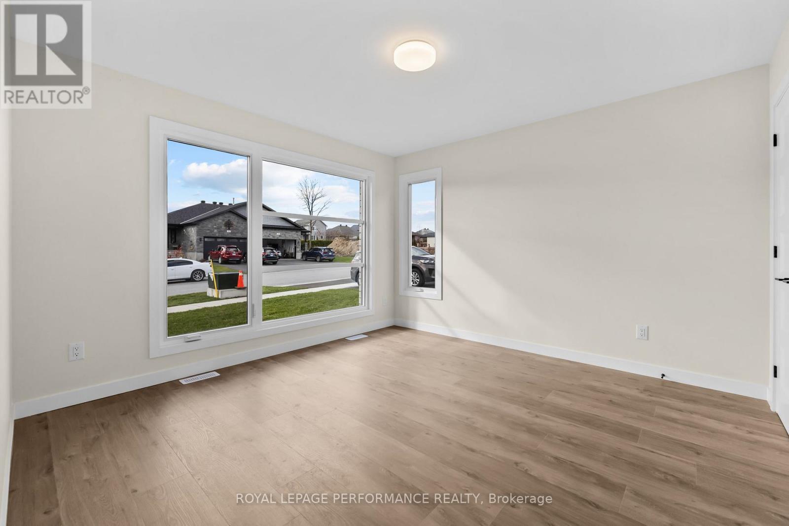 41 Forrester Way, South Stormont, Ontario  K0C 1P0 - Photo 23 - X12512198