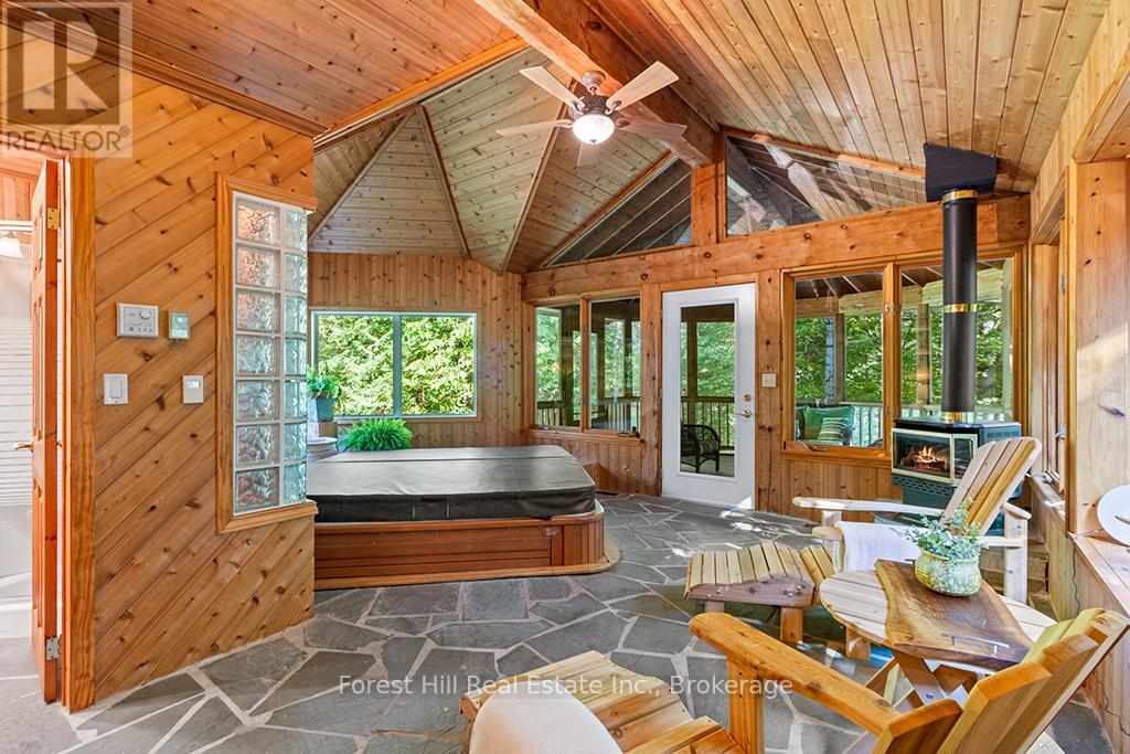 520251 Thistlewood Road, West Grey, Ontario N0C 1H0 - Photo 15 - X12421346