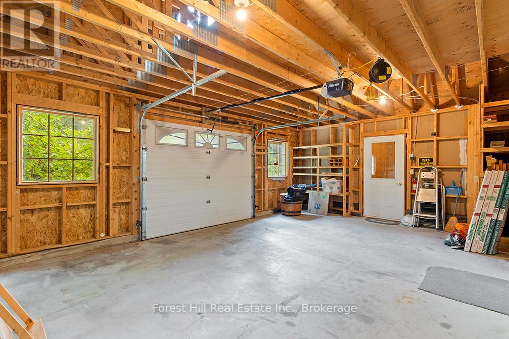 520251 Thistlewood Road, West Grey, Ontario N0C 1H0 - Photo 45 - X12421346