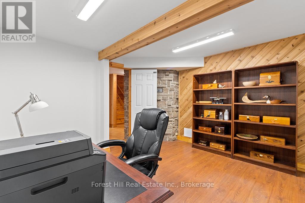 520251 Thistlewood Road, West Grey, Ontario N0C 1H0 - Photo 38 - X12421346