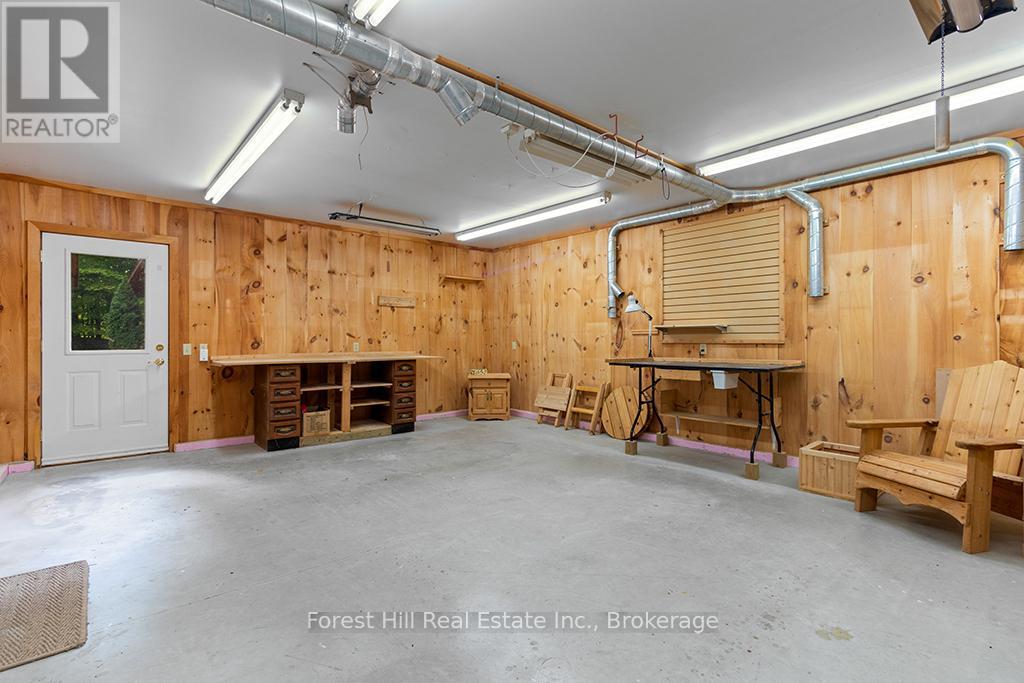 520251 Thistlewood Road, West Grey, Ontario N0C 1H0 - Photo 46 - X12421346