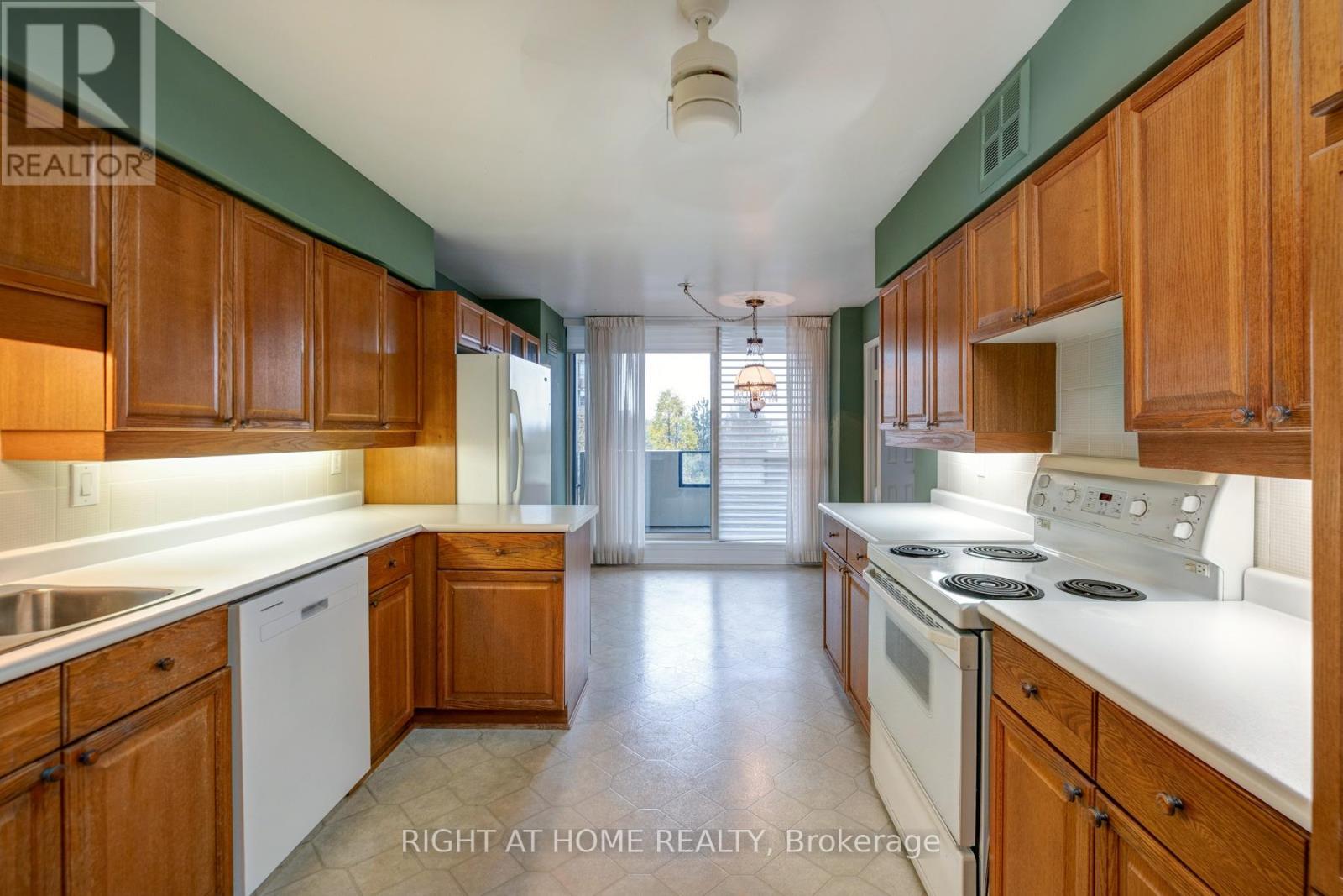 520 - 25 Austin Drive, Markham, Ontario  L3R 8H4 - Photo 16 - N12511944