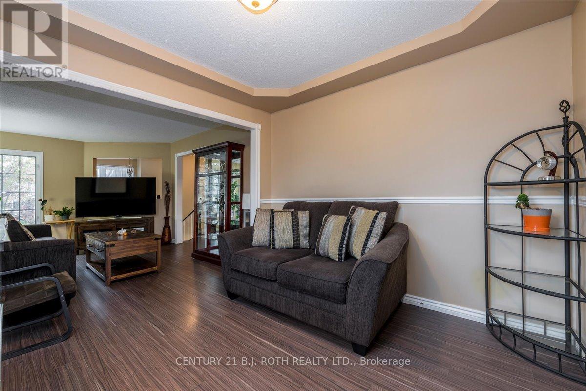 1082 Kensington Street, Innisfil, Ontario  L9S 1V1 - Photo 8 - N12511964