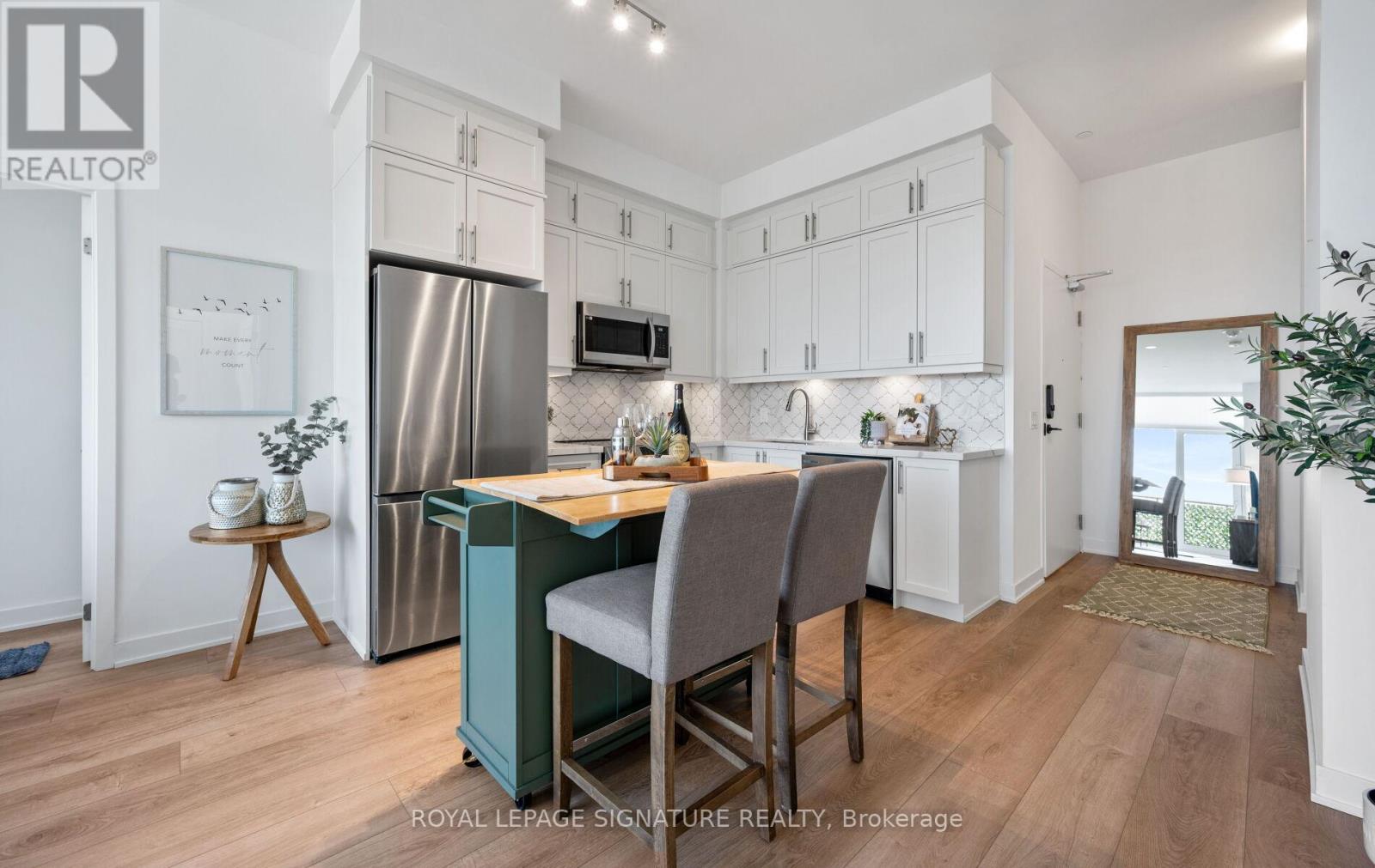 Ph07 - 105 Oneida Crescent, Richmond Hill, Ontario  L4B 0H6 - Photo 2 - N12511990