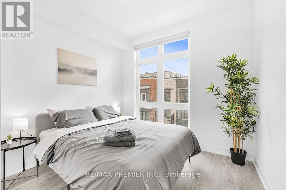 6 - 6 Sayers Lane, Richmond Hill, Ontario  L4E 1J4 - Photo 7 - N12512006