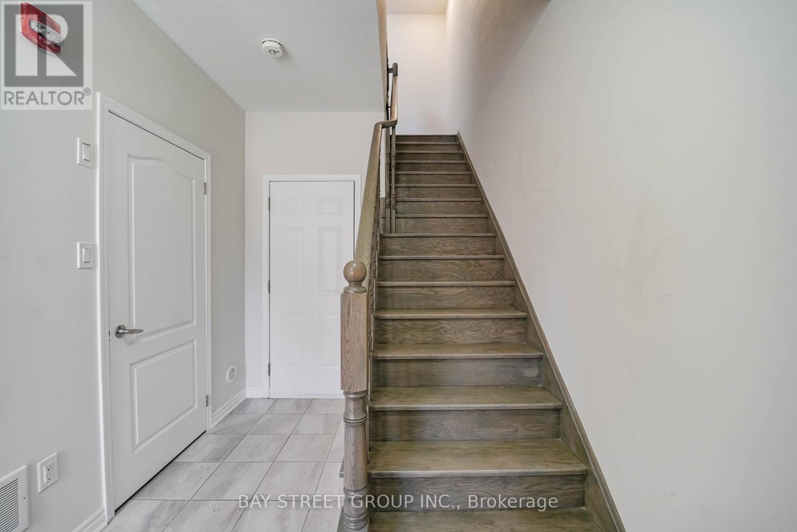 12 Adam Sellers Street, Markham, Ontario  L6B 1N2 - Photo 4 - N12512048