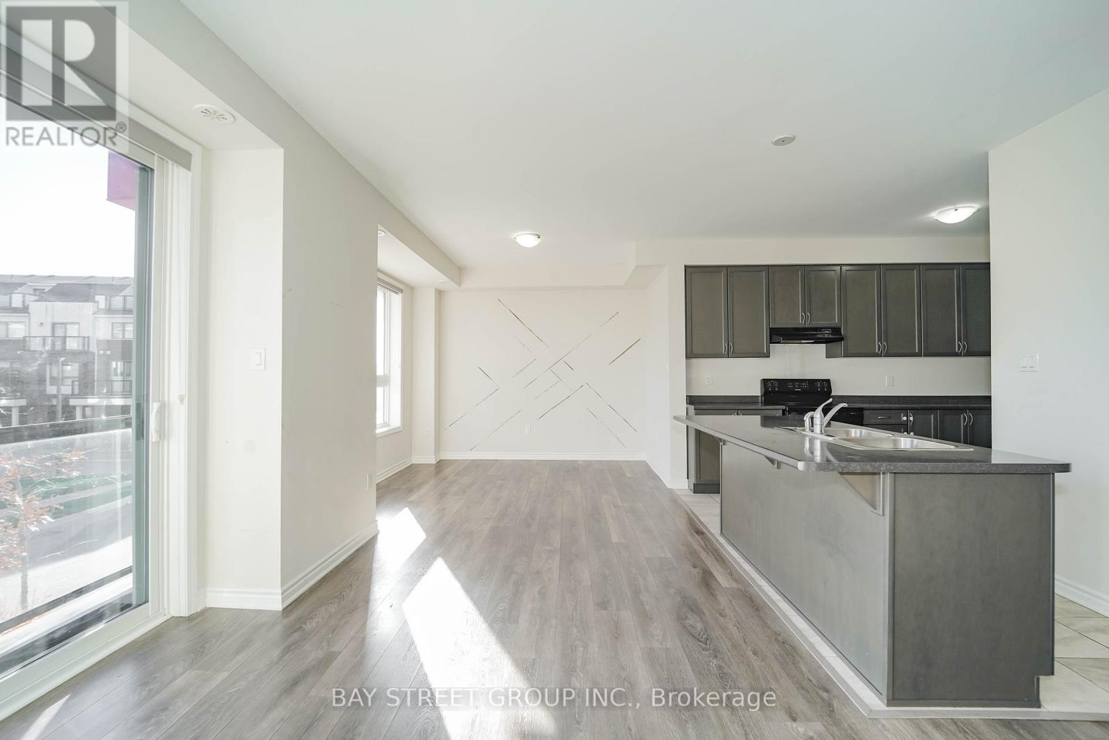 12 Adam Sellers Street, Markham, Ontario  L6B 1N2 - Photo 8 - N12512048