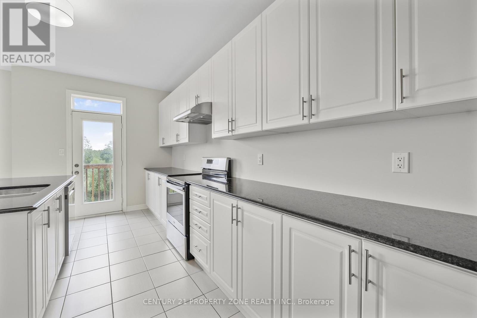 919 Green Street, Innisfil (Lefroy), Ontario  L0L 1W0 - Photo 16 - N12512052