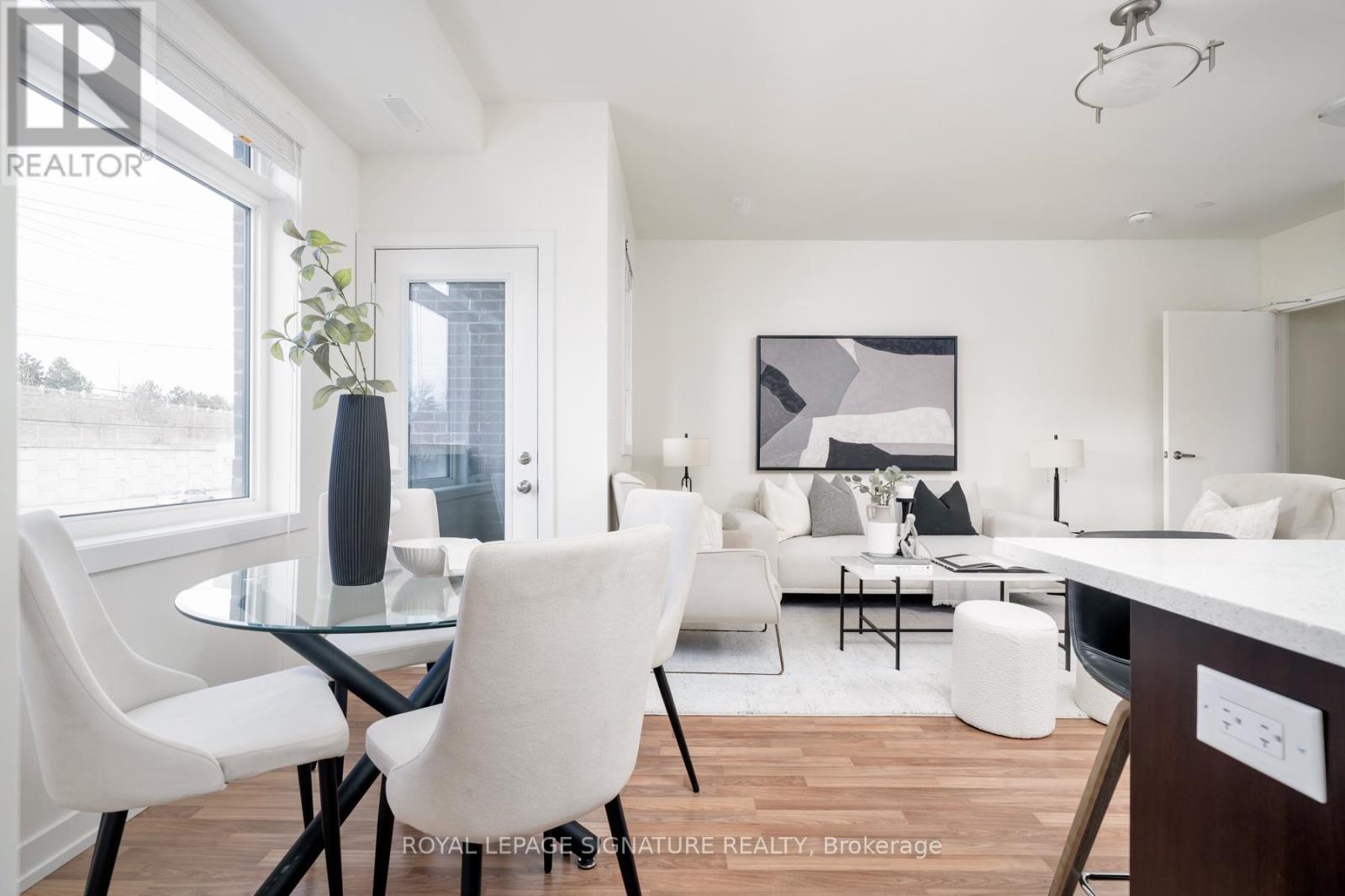 55 - 370 Red Maple Road, Richmond Hill, Ontario  L4C 6P5 - Photo 4 - N12512056