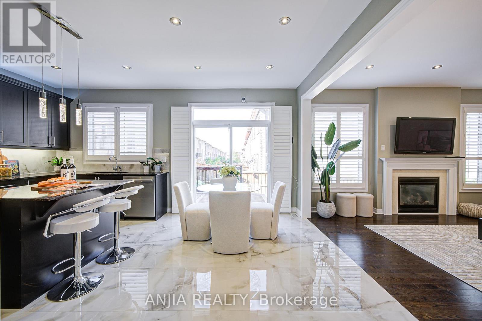 96 Brock Avenue, Markham, Ontario  L6C 0S7 - Photo 14 - N12512138