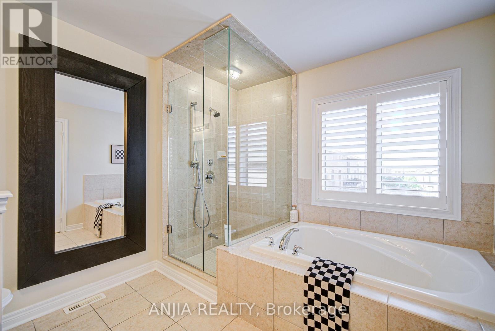 96 Brock Avenue, Markham, Ontario  L6C 0S7 - Photo 21 - N12512138