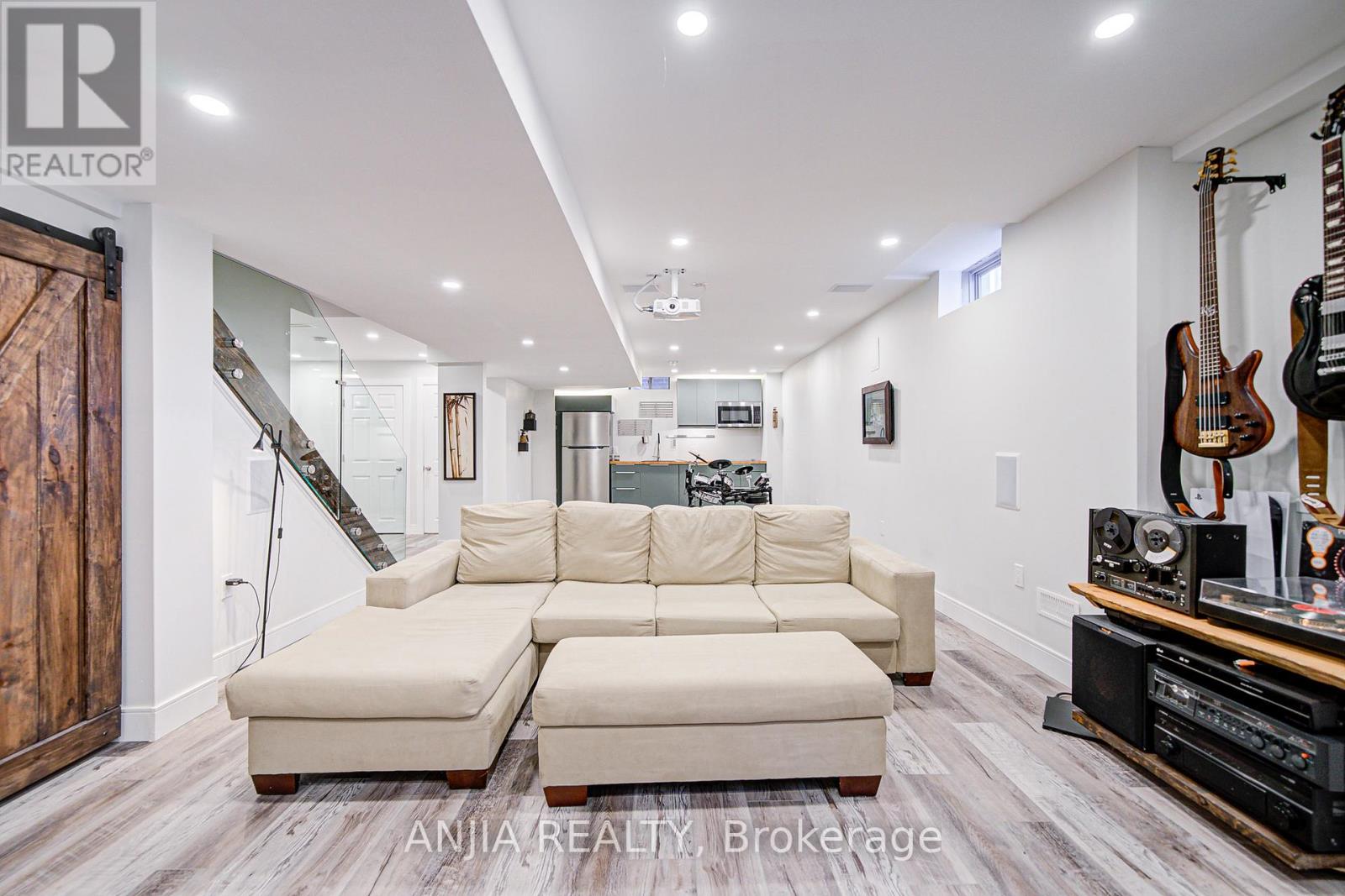 96 Brock Avenue, Markham, Ontario  L6C 0S7 - Photo 40 - N12512138