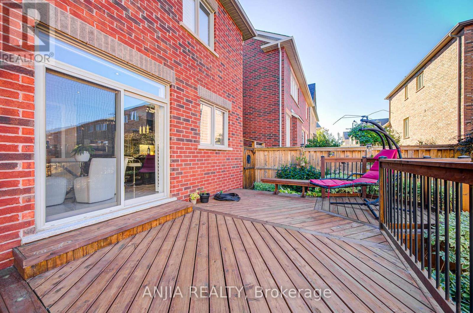 96 Brock Avenue, Markham, Ontario  L6C 0S7 - Photo 43 - N12512138