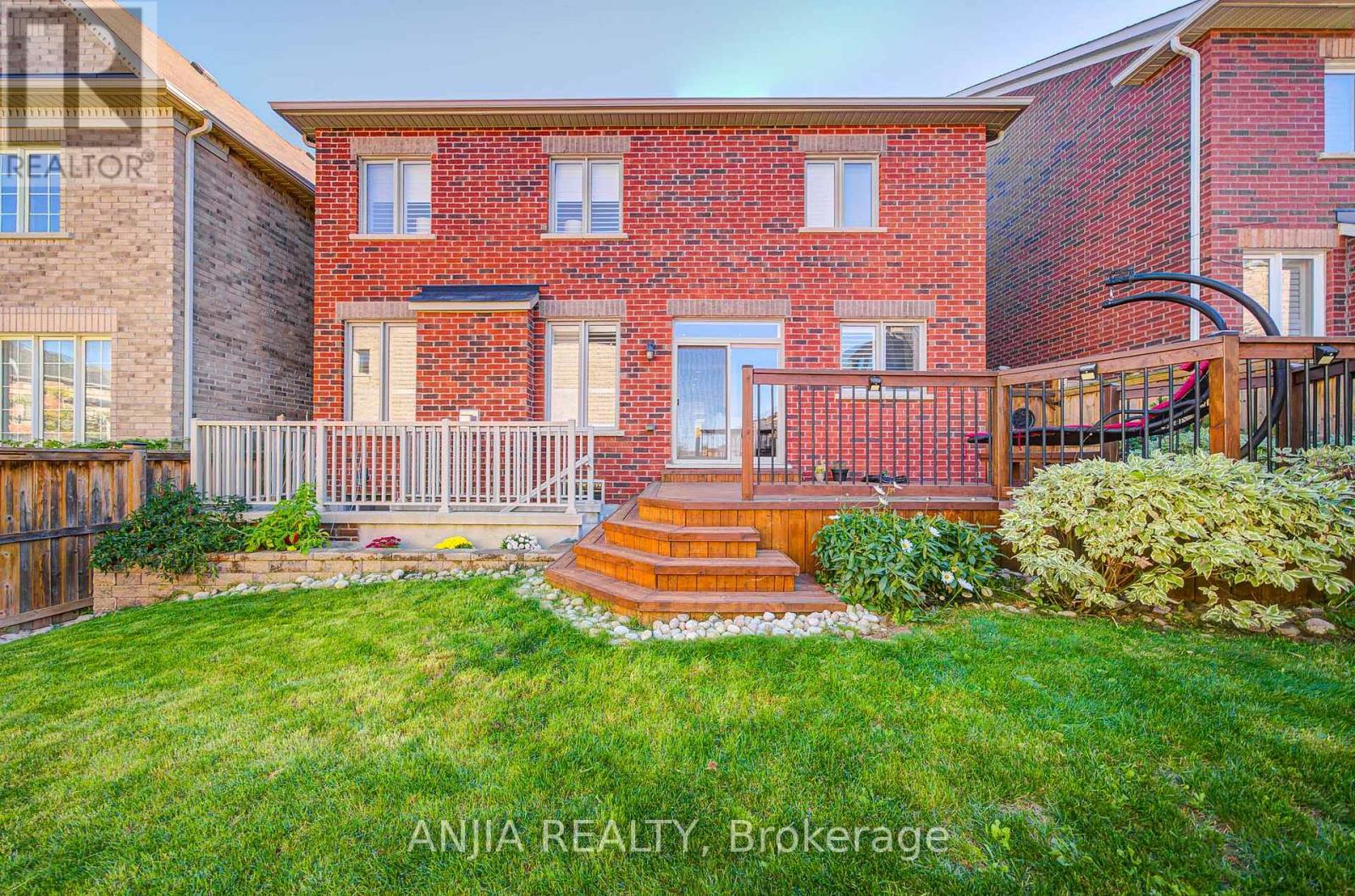 96 Brock Avenue, Markham, Ontario  L6C 0S7 - Photo 44 - N12512138
