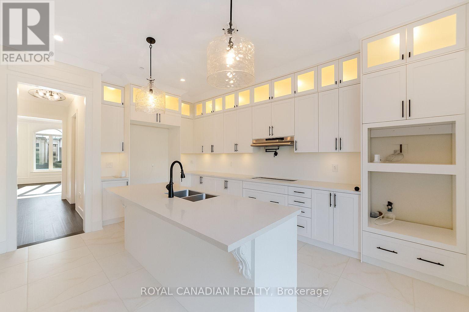 50 Maxson Lane, Whitchurch-Stouffville, Ontario  L4A 5G5 - Photo 17 - N12512140