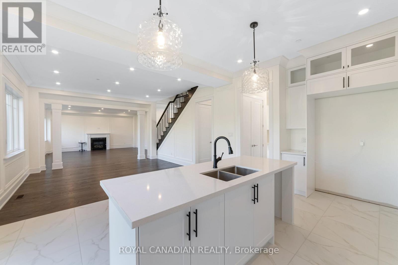 50 Maxson Lane, Whitchurch-Stouffville, Ontario  L4A 5G5 - Photo 20 - N12512140